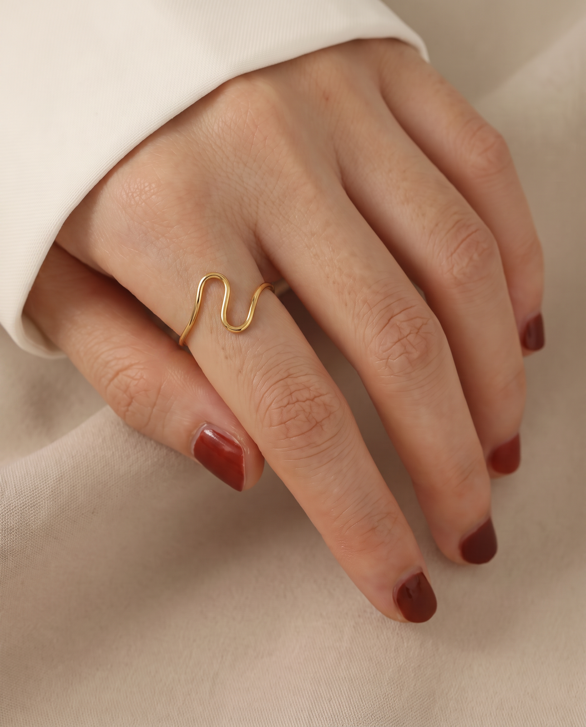 Simple Gold Love Heart Ring
