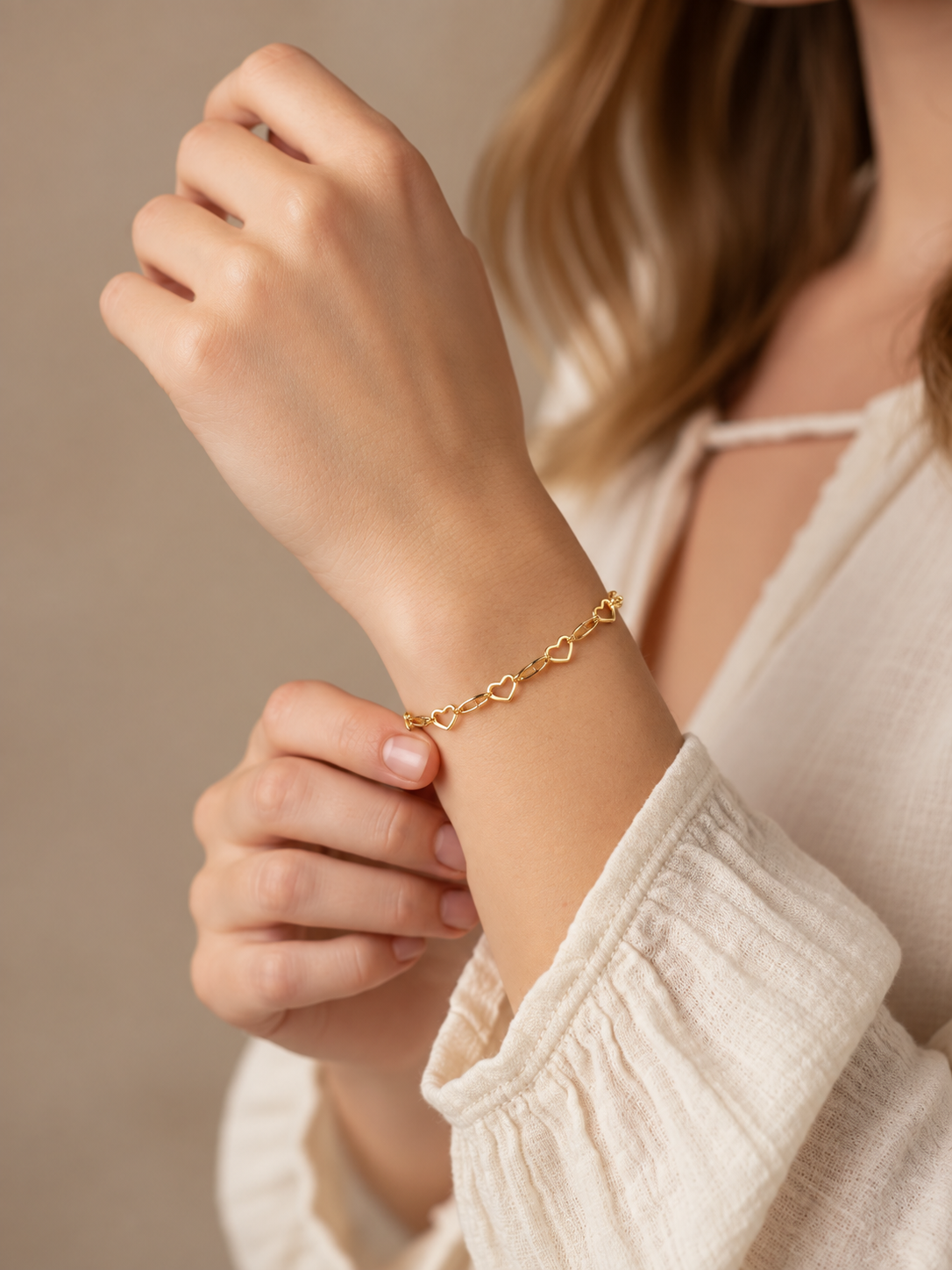 Gold Heart-Shaped Bangle Bracelet – Adjustable 18k Gold Plated