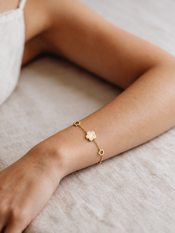 Daisy Stone 18k Gold Plated Bracelet