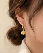 Coastal Circle & Shell Stud Earrings - Gold Plated