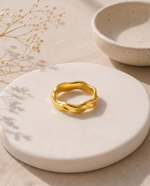 Möbius Infinity Wave Ring - Gold Plated