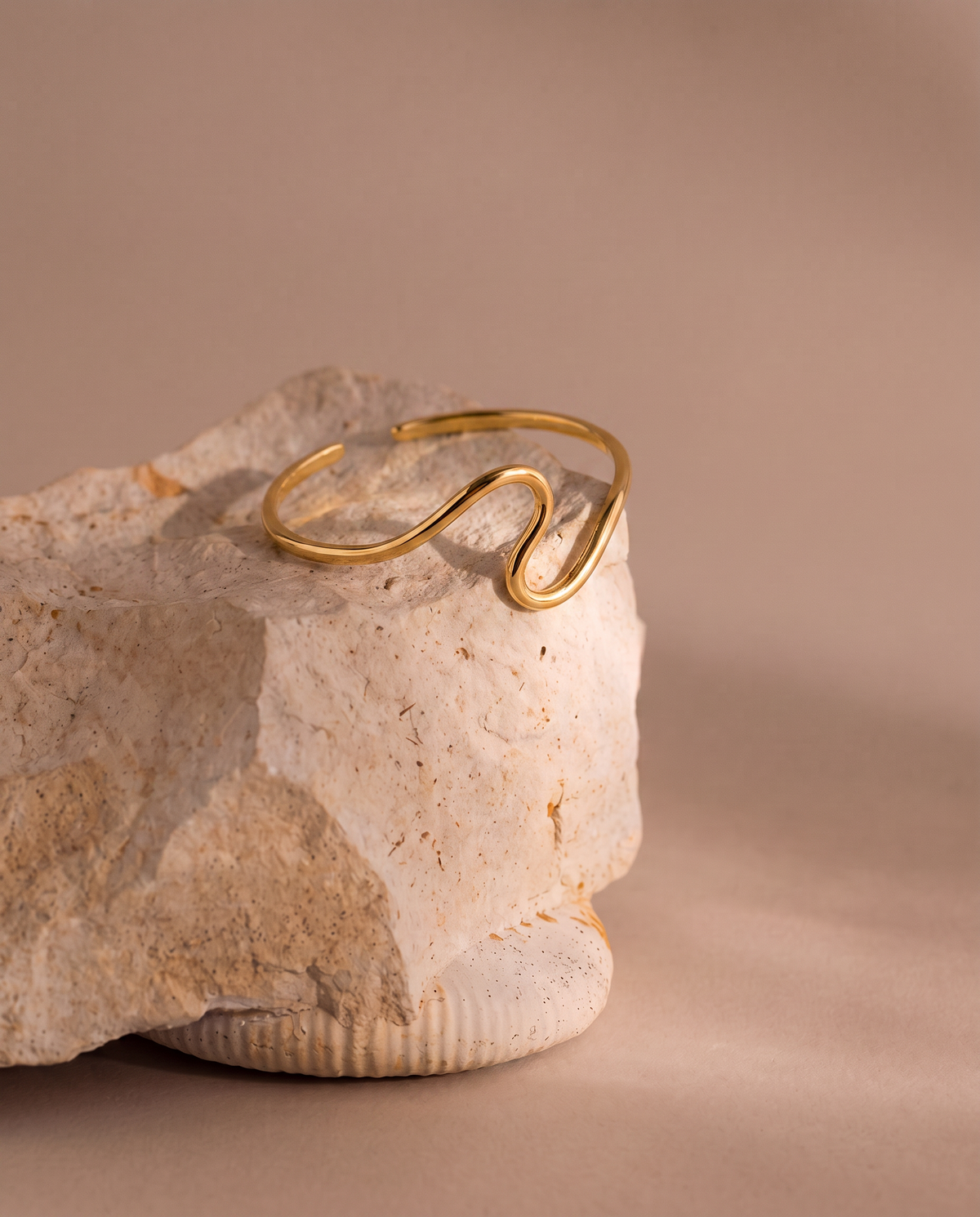 Simple Gold Love Heart Ring